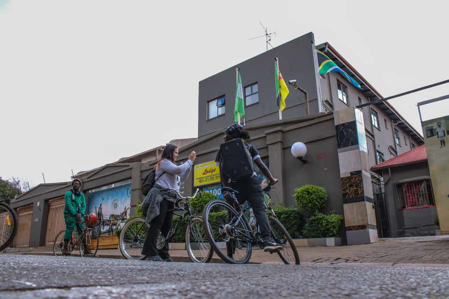 Johannesburg: Inner City Guided Cycling Tour - How difficult is the 10-kilometer ride?
