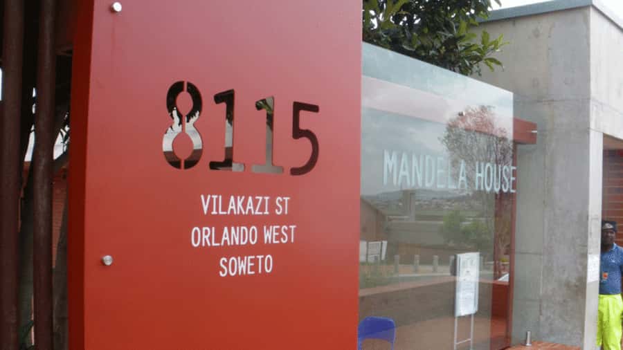 Johannesburg: Mandela Legacy Day Tour - The Nelson Mandela Foundation and personal objects