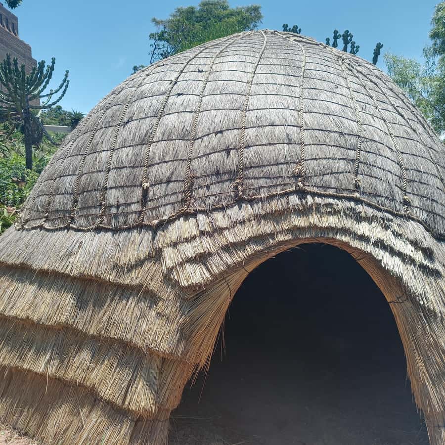 Johannesburg: Pretoria, Apartheid & Soweto Small-Group Tour - The pace, transport, and small-group tradeoff
