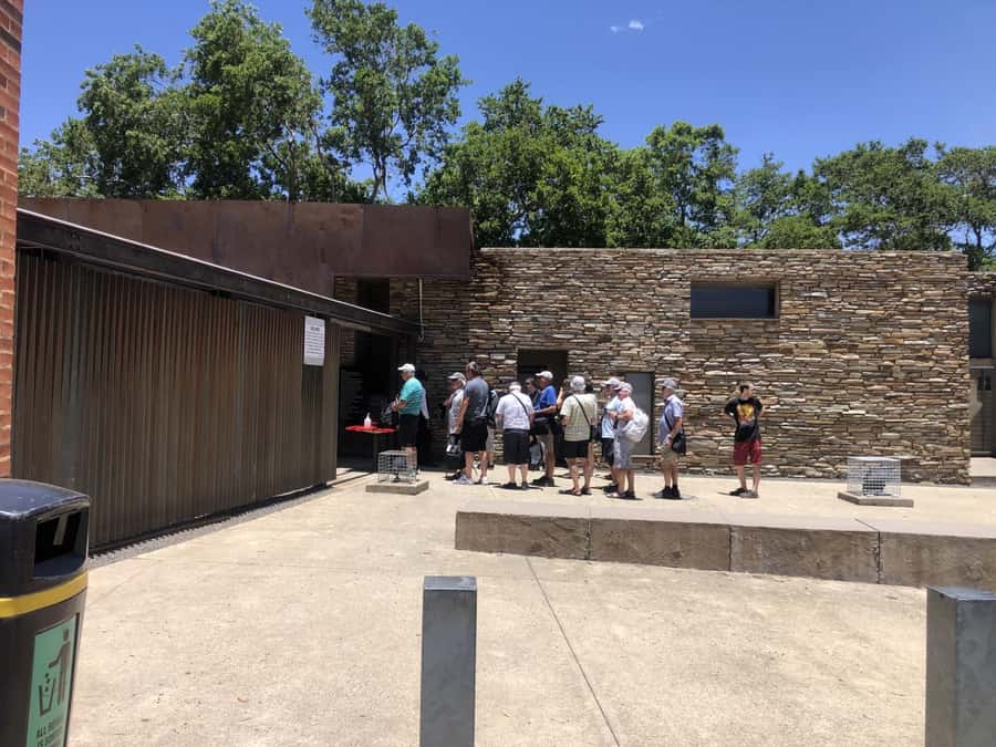 Johannesburg: Soweto, Apartheid Museum, and Cradle tours - FAQ