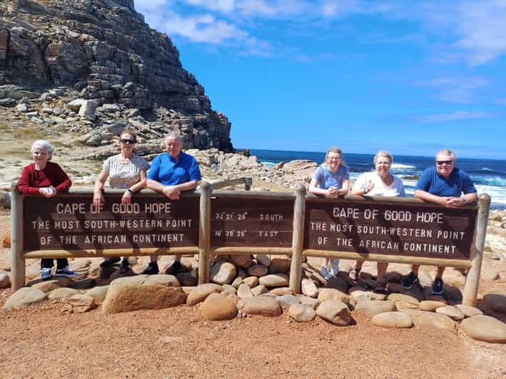 Kirstenbosch Garden, Bo-Kaap-Penguins & Cape Peninsula Tour - Cape Town’s center and the story of Bo-Kaap