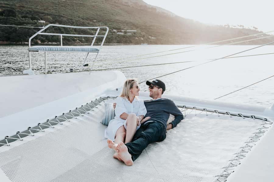 Knysna: Luxury Catamaran Marine Adventure Tour - Looking for seals and dolphins