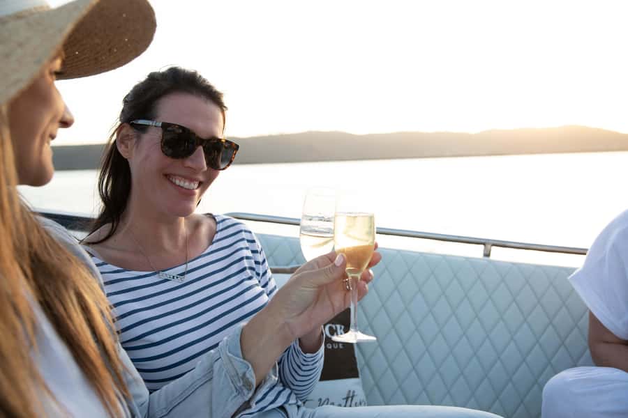 Knysna: Private Sunset Cruise on Knysna Lagoon - Why this Knysna sunset cruise works so well