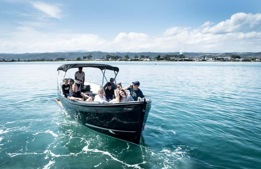 Knysna: Scenic Cruise Aboard a Luxury Lounge Cruiser - Why this Knysna Lagoon cruise works