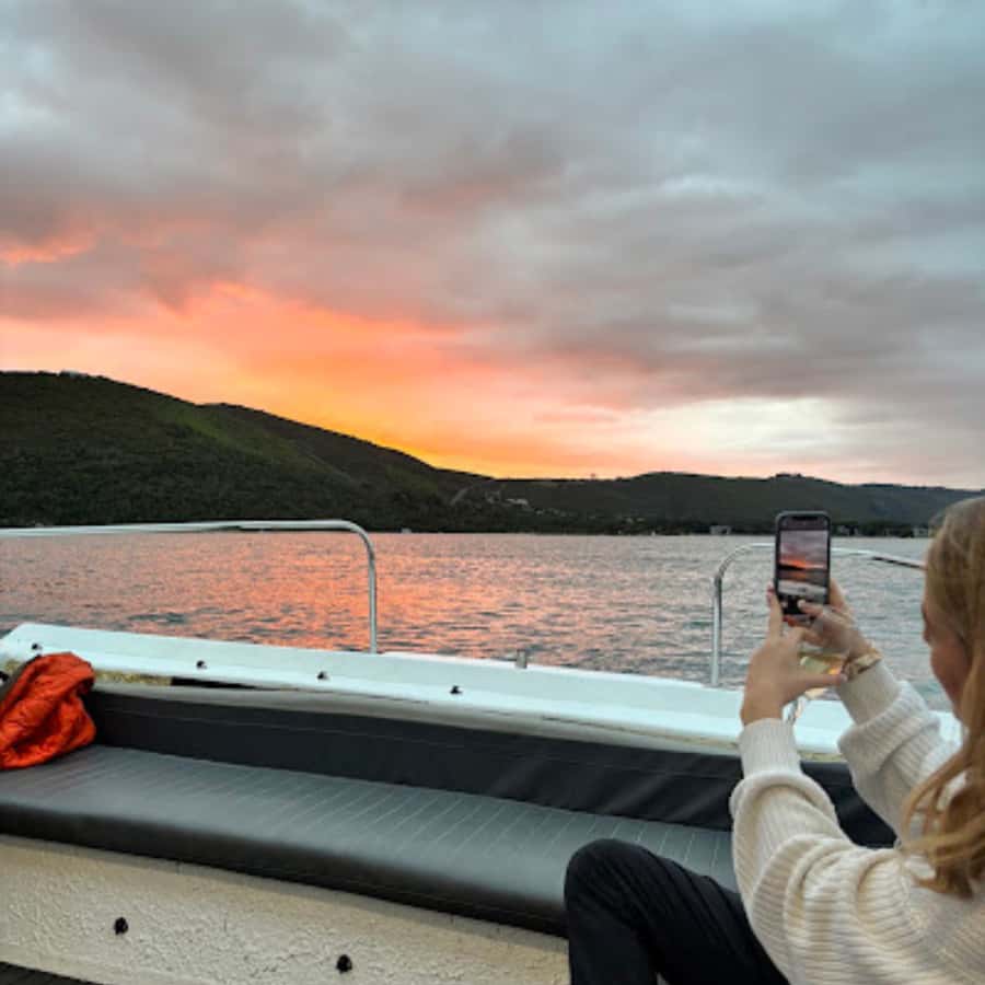 Knysna: Wine & Oyster Luxury Lounger Sunset Cruise - The slow route toward the Knysna Heads