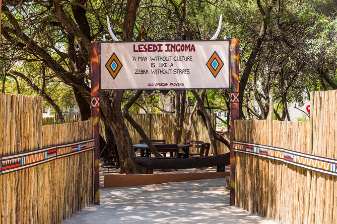 Lesedi Cultural Village Experience - Souvenir shopping before the tour gets going