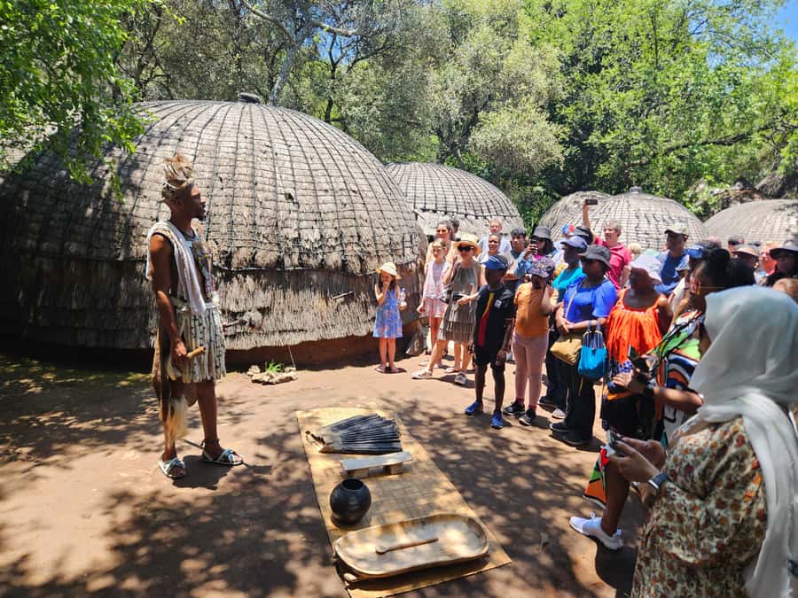 Lesedi Cultural Village, Sterkfontein Caves or Maropeng Mus - Who will enjoy this cultural and fossil tour