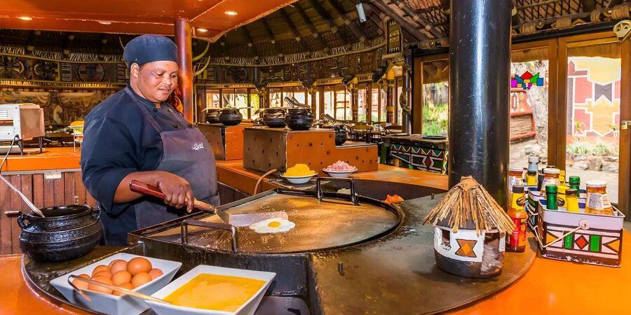 Lesedi Cultural Village with lunch or dinner cultural food - Crafts, cooking, stories, and staged scenes