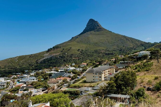 Lion's Head hike in the Afternoon - Climbing toward the Lion’s Head summit