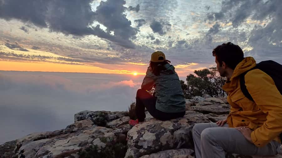 Lion's Head: Hike with a registered hiking guide - Weather, safety, and the guides role