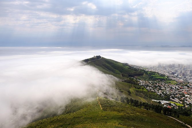 Lion's Head Sunset Hike in Cape Town - The view compared with Table Mountain