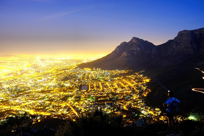 Lion's Head Sunset Hike in Cape Town - The climb from Signal Hill Road