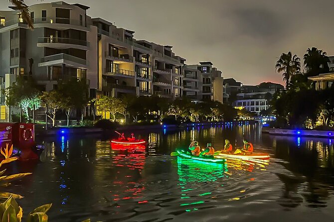 Night Kayaking in Battery Park V&A Waterfront - Why a glow kayak changes a short Cape Town paddle