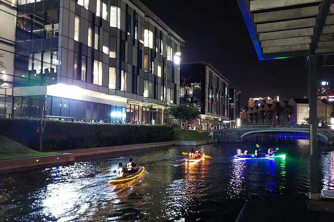 Night Kayaking in Battery Park V&A Waterfront - Booking ahead and choosing your timing