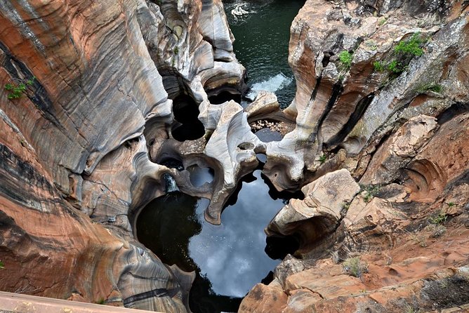 Panorama Route Tours - The Three Rondavels add a memorable rock profile