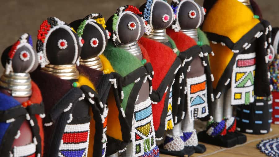Port Elizabeth: 4x4 Wildlife Safari & City Sightseeing Tour - Wine, snacks, and the midday pause