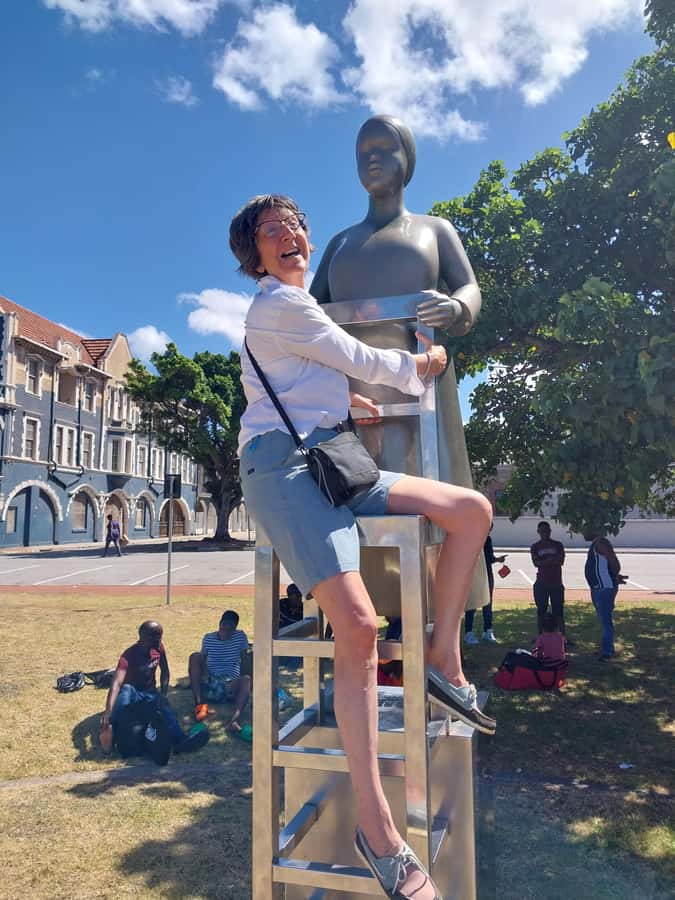 PORT ELIZABETH CITY TOUR - Vuyisile Mini Square and the city’s cultural side