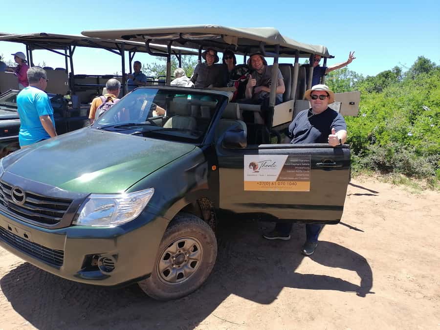 Port Elizabeth: Schotia Private Game Reserve Safari - A Ten-Minute Pause With Drinks and Local Snacks