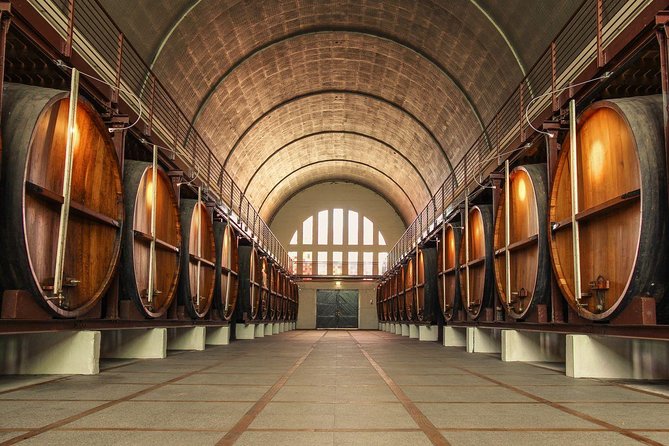 Private Cape Winelands Guided Full Day Tour from Cape Town - The drive to Franschhoek and the Mandela connection