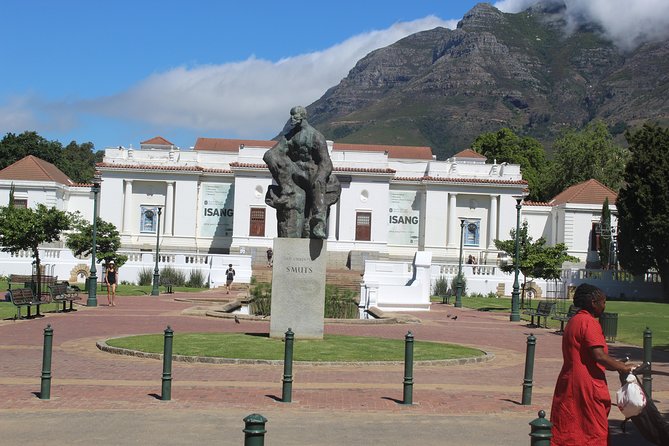 Private City Tour Table Mountain + Cable Car Ticket Camps Bay H/D - Table Mountain first, if the weather allows
