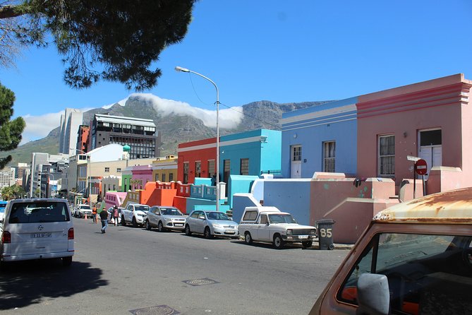 Private City Tour Table Mountain + Cable Car Ticket Camps Bay H/D - Bo-Kaap and Cape Town’s Muslim heritage