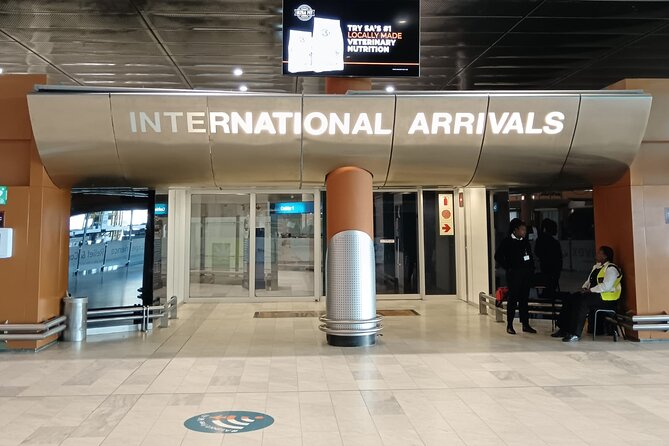 Private Group 4-13 passengers Cape Town Airport Transfers - Why a private airport transfer helps large Cape Town groups
