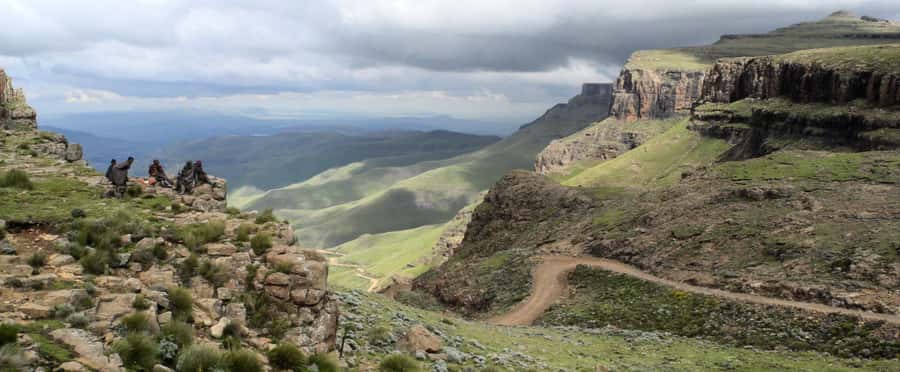 Private Sani Pass Classic Tour: High value for money - The switchbacks to 2,876 metres
