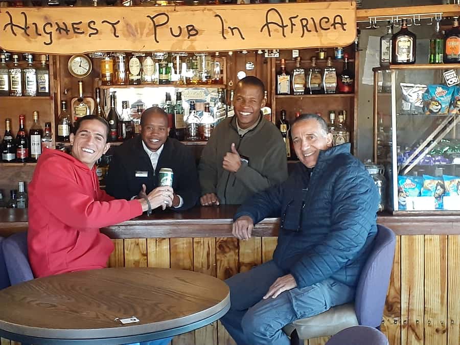 Private Sani Pass Classic Tour: High value for money - Quiet viewpoints and thoughtful little extras