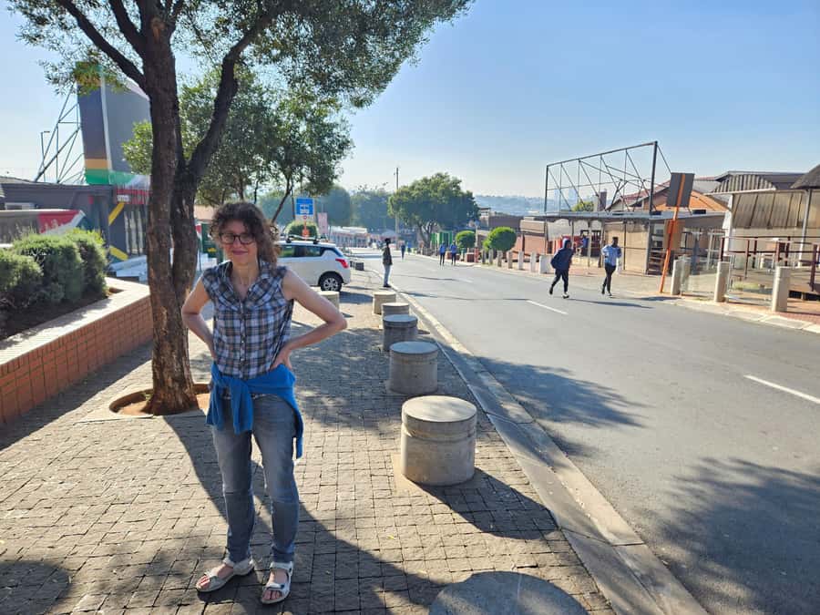 Private Soweto,Mandela House,Apartheid Museum,Constitution - Transport, timing and the private-group question