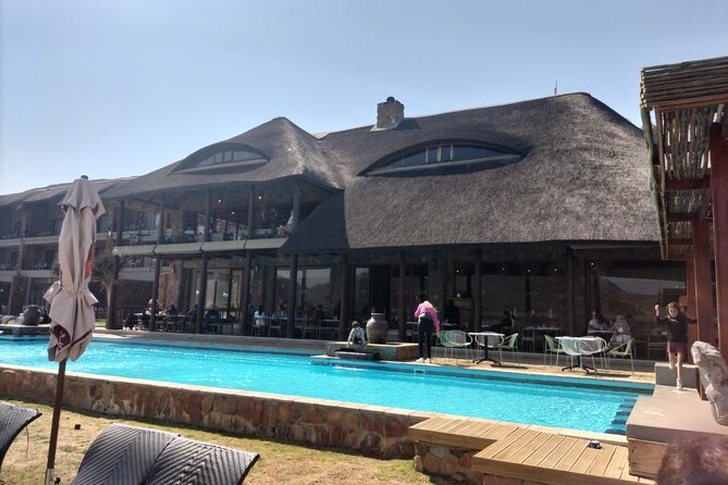 Private Tour to Aquila Game Reserve in Cape Town - see the Big5 - The 2 to 3-hour Big Five game drive