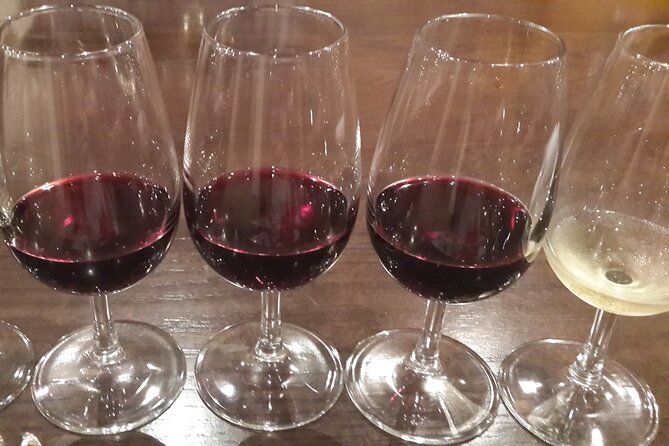 Private Wine Tasting Tour in Constantia, Cape Town - What the wine specialist adds