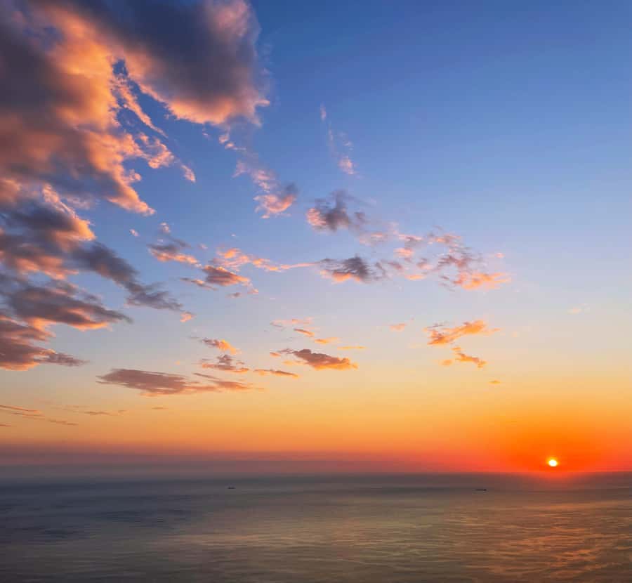 Privately Guided Sunset/Sunrise Hike Lions Head, (Pickup) - Key points at a glance