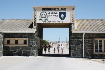 Robben Island and Table Mountain Cableway with Bo-Kaap Day Tour
