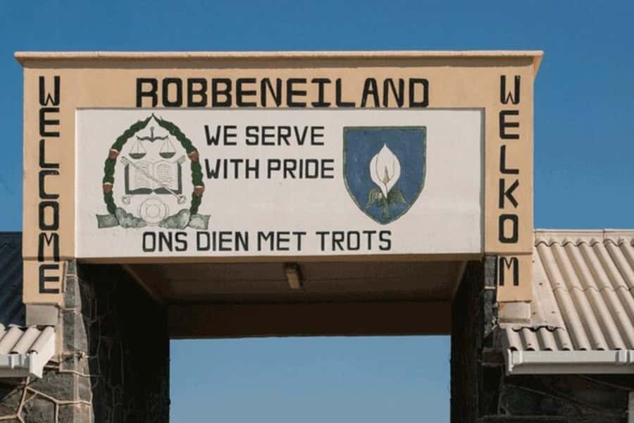 Robben Island Half Day Tour with Pre-Booked Ticket - Practical booking advice for a smoother day