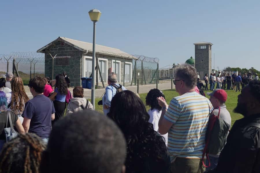 Robben Island Museum and Cape Town City Tour - Bo-Kaap adds a different side of Cape Town