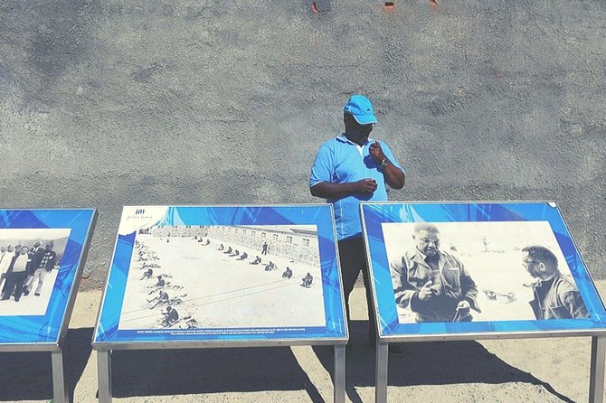 Robben Island Nelson Mandela's Prison Museum and Table Mountain Plus All Tickets - A 90-minute lunch break in Cape Town