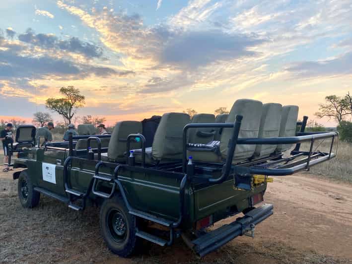 Sabie Game Reserve: Sunset Safari with Sundowners - Weather can change the whole outing