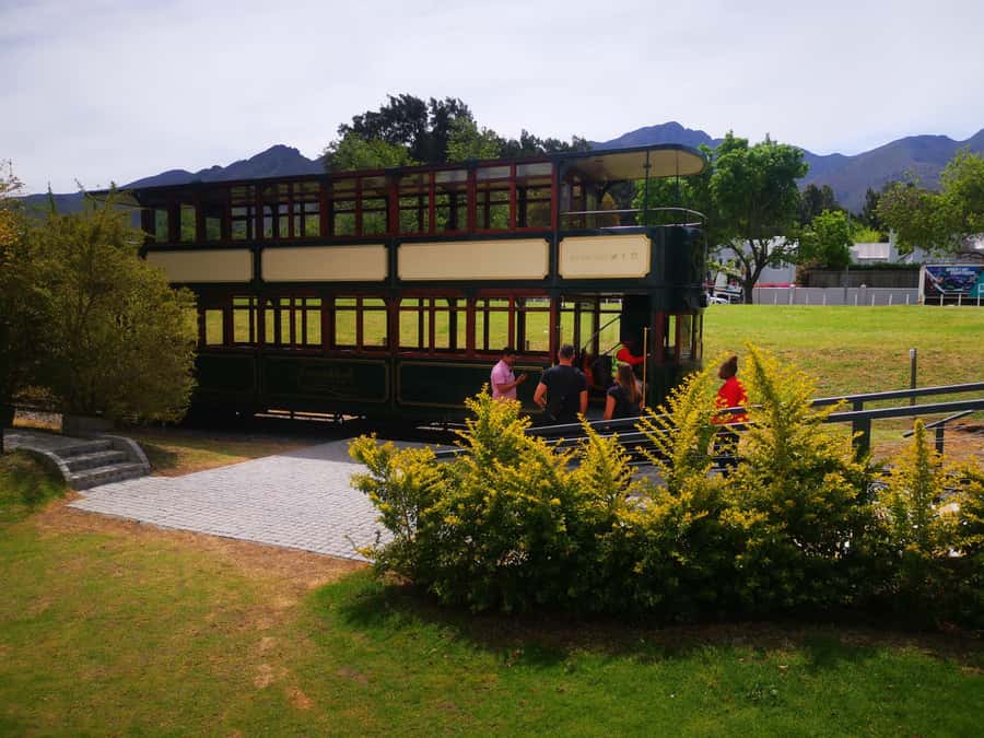 SCHEDULED FRANSCHHOEK WINE TRAM EXPERIENCE (by group size) - Leaving Cape Town for the Franschhoek Valley