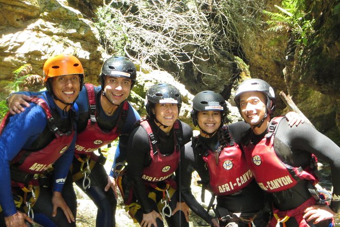 Short Canyoning Trip in The Crags - Rappelling through The Rush waterfall