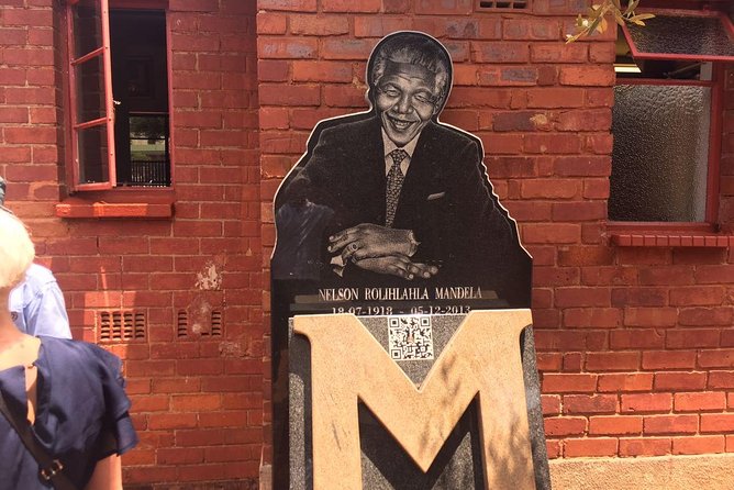 Soweto and Apartheid Museum day Tour - Starting in Soweto, with three hours to look around