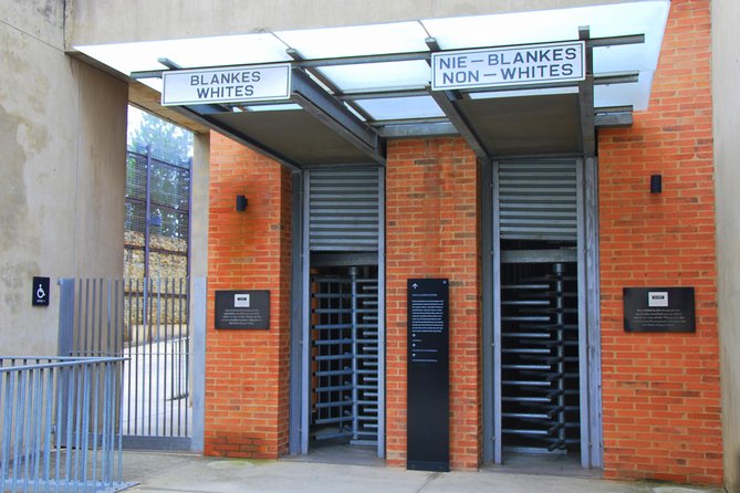 Soweto & Apartheid Museum Tour - Vilakazi Street and Soweto’s famous addresses