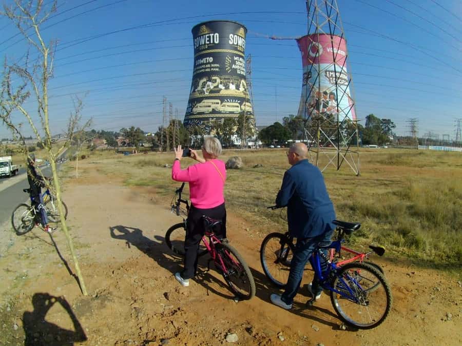 Soweto Tour; Mandela House; Vilakazi Street; Market Culture - Why this four-hour Soweto route works