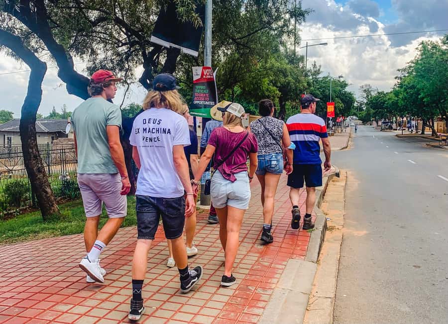 Soweto: Walking Tour with a Local Guide and Lunch - Finishing at the Soweto Towers