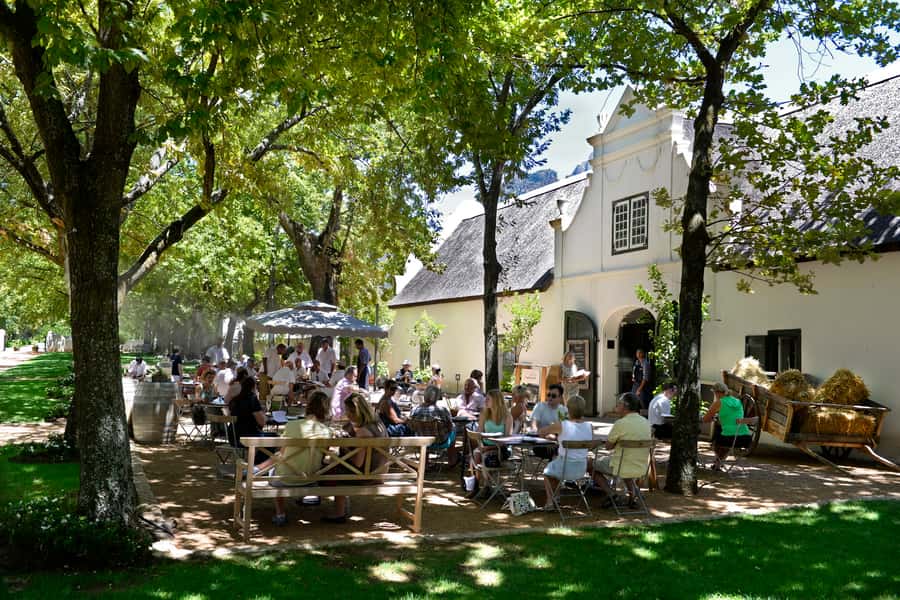 Stellenbosch: Eastern Route Hop-On Hop-Off Wine Tour - A relaxed route through Stellenbosch wine country