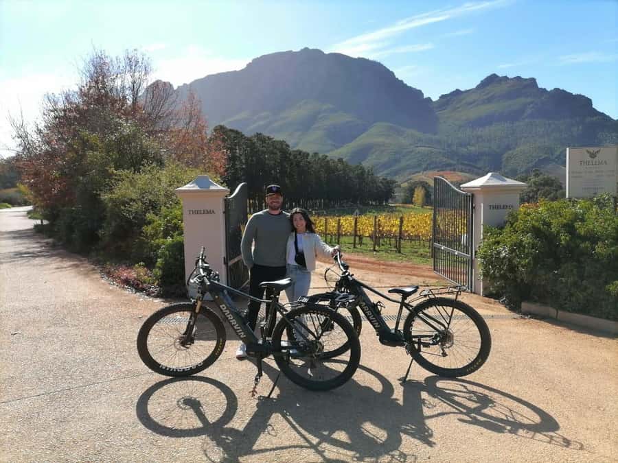 Stellenbosch: Stellenbosch E-Bike & Wine Tour (Shared Tour) - Riding into Stellenbosch’s Banghoek Valley