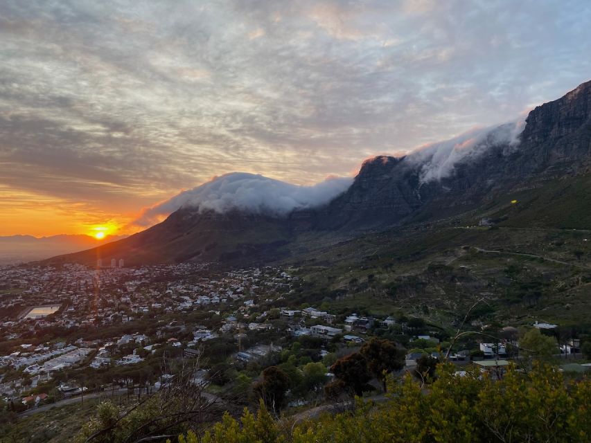 Sunrise & Sunset Lion's Head Hike + Hotel Pick-Up - What to pack for comfort and safety