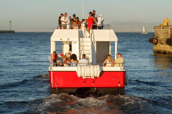 Sunset Boat Cruise Cape Town - Table Mountain and Lion’s Head from the water
