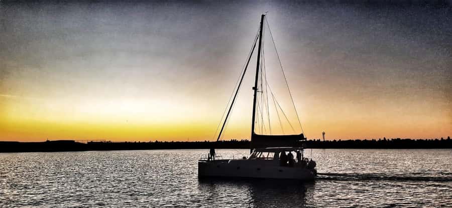 Sunset Cruise with Cape Town Cruises - How the $40 price compares with the experience