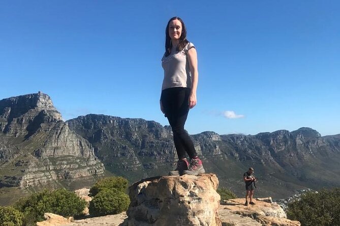 Table Mountain & Constantia Wine Tasting Full Day Tour. - Constantia Glen, the high first winery