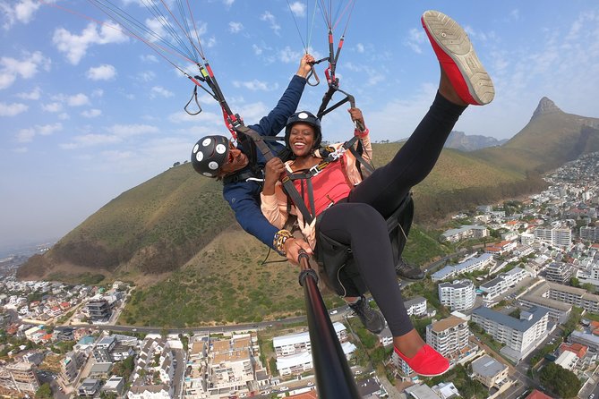 Tandem Paragliding in Cape Town - Landing and the return to the meeting point